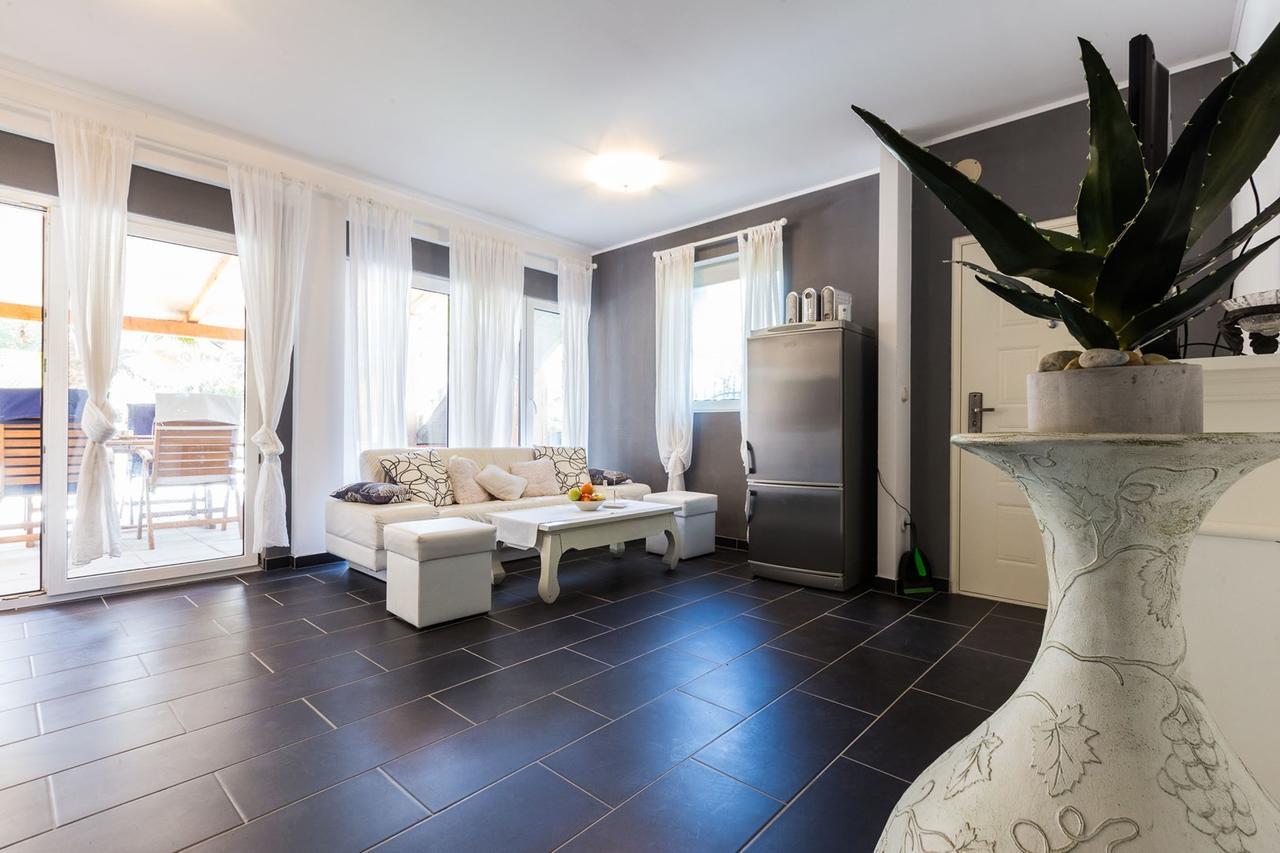 Holliday Home Maxdom Sukošan Exteriér fotografie